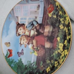 M.J. Hummel plate